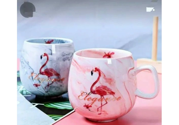Xícara em porcelana flamingo rosa ou cinza