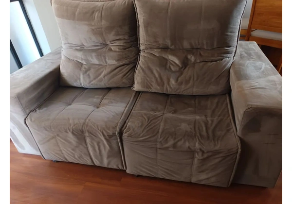 Sofá de 2 lugares em Suede retrátil