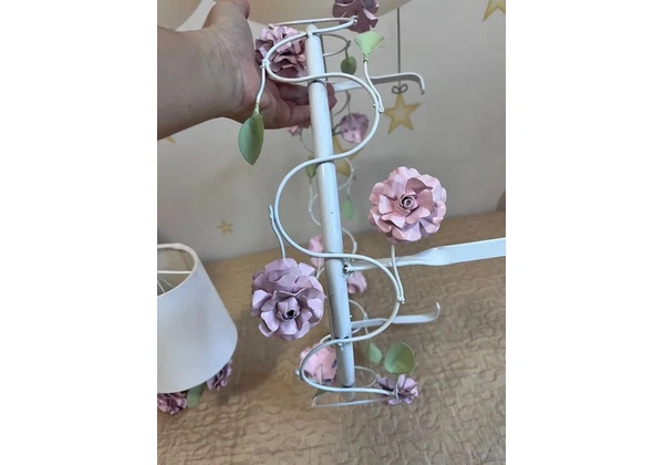 Lustre infantil mais dossel