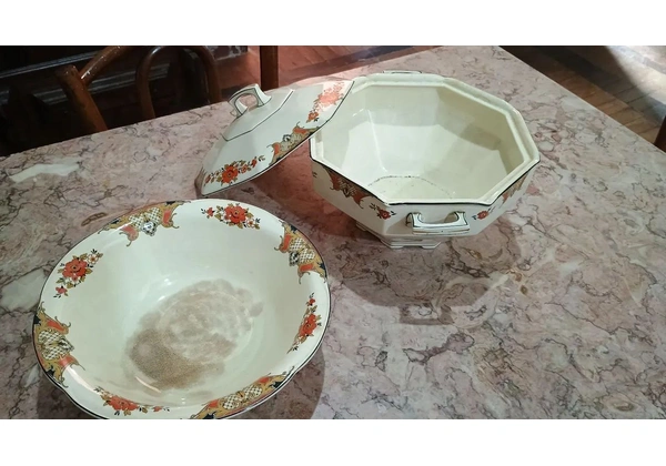 Louças Sopeira e Aparelho de Jantar