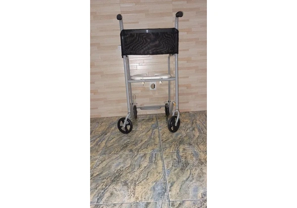 Cadeira de banho Jaguaribe