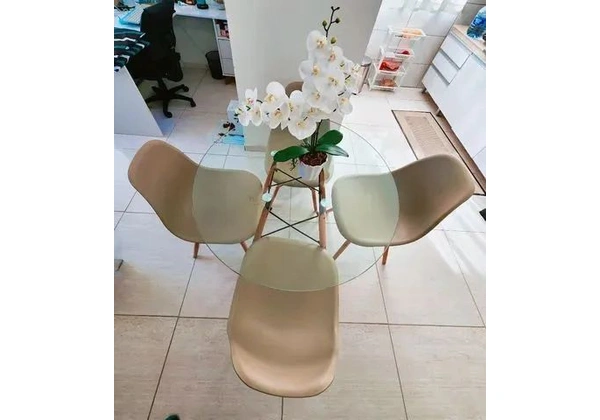 Mesa Eames conjunto com 4 cadeiras várias opções ( Novo pronta entrega )