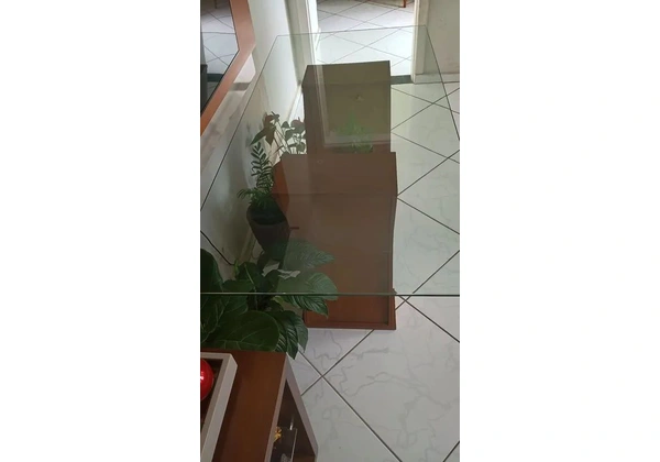 Mesa com tampo de vidro 8 Lugares