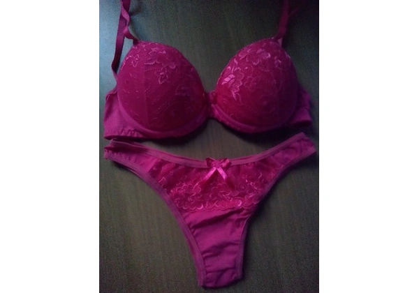 Conj. sutiã com bojo e calcinha pink, rosa e vermelho
