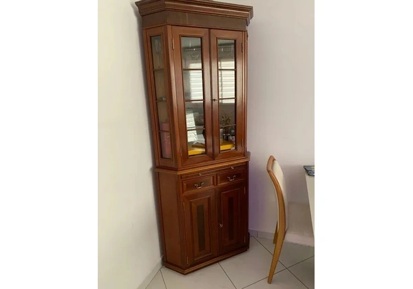 LINDA CRISTALEIRA para o canto de sua casa