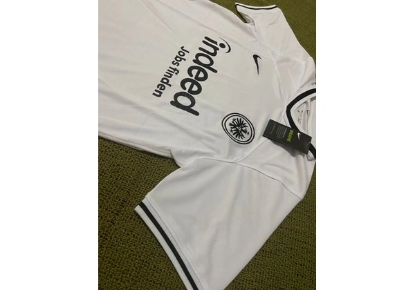 Camisa Frankfurt 2022