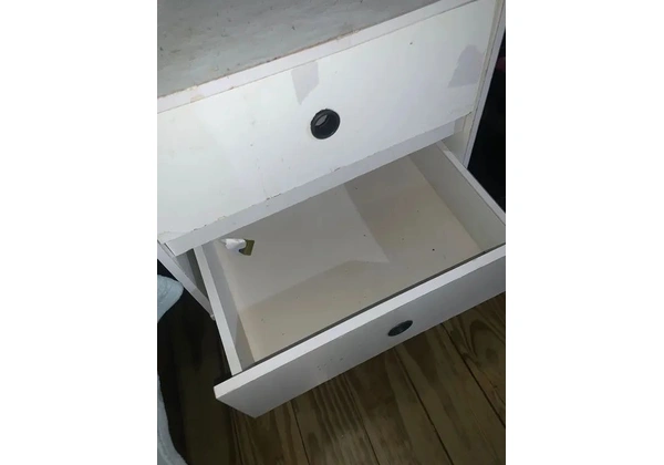 Vendo mesa de cama