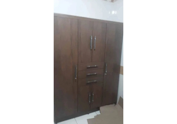 GUARDA-ROUPA TAURUS NOVO