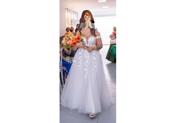 Vestido de noiva branco com renda - usado uma vez!
