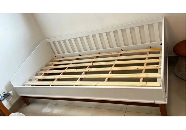 Cama solteiro/auxiliar/babá