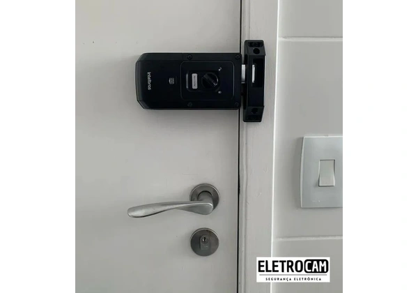 Fechadura Digital intelbras com instalação e 2 anos de garantia