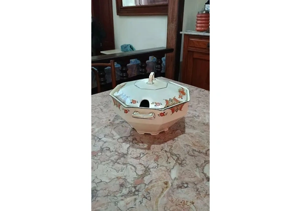 Louças Sopeira e Aparelho de Jantar