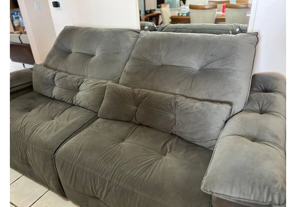 Sofá super confortável cinza - Conforto e Estilo
