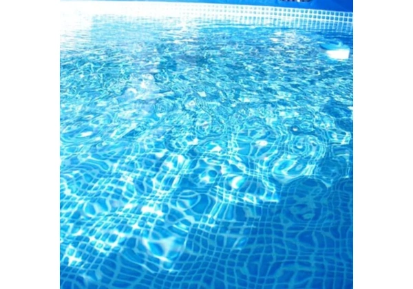 Piscina Grande Estruturada em Salvador - Entrega Imediata!!