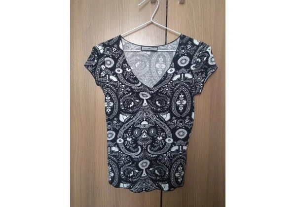 tops diversos