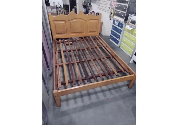 CAMA DE MADEIRA USADA R$350 ENTREGO