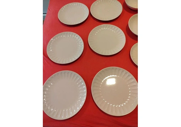 Jogo de jantar 30 peças novo rosa claro