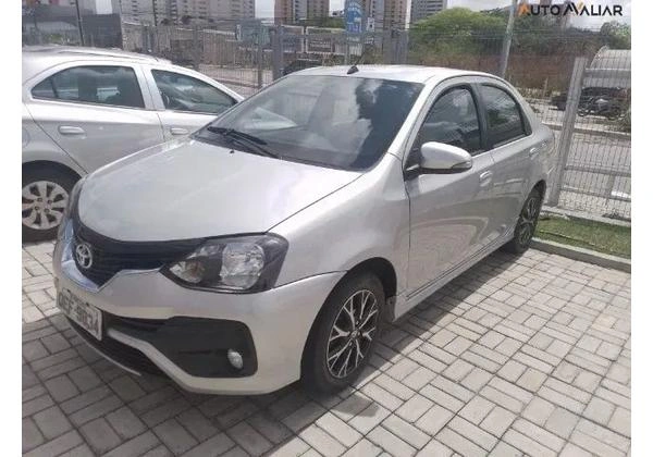OYOTA ETIOS 1.5 PLATINUM SEDAN 16V FLEX 4P AUTOMATICO 2019 57.000 KM PRATA