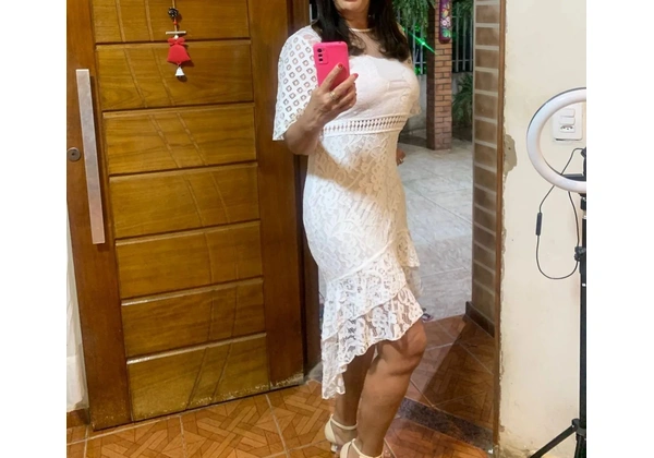 Vestido vermelho longo, n M/G, usado.