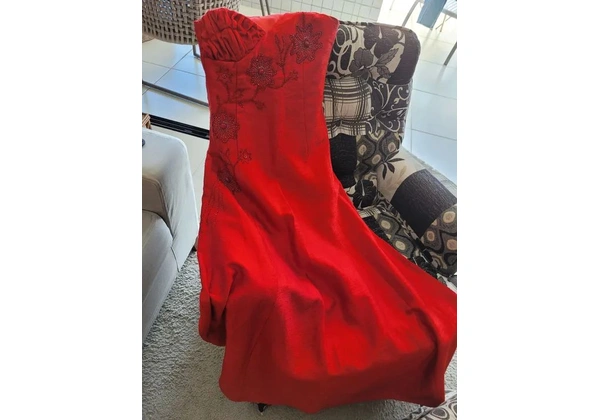 Vestido de festa vermelho