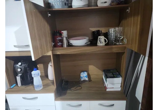Vendo armario de cozinha em MDF.