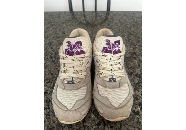 Mizuno flor de lótus bege 41