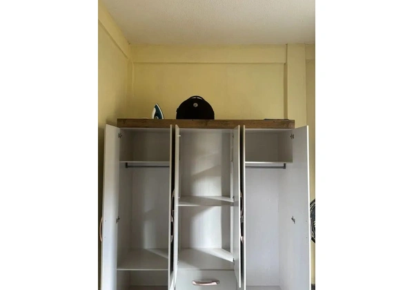 Guarda-Roupa de casal novinho