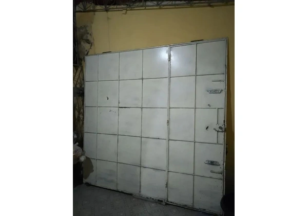 Portão de chapa