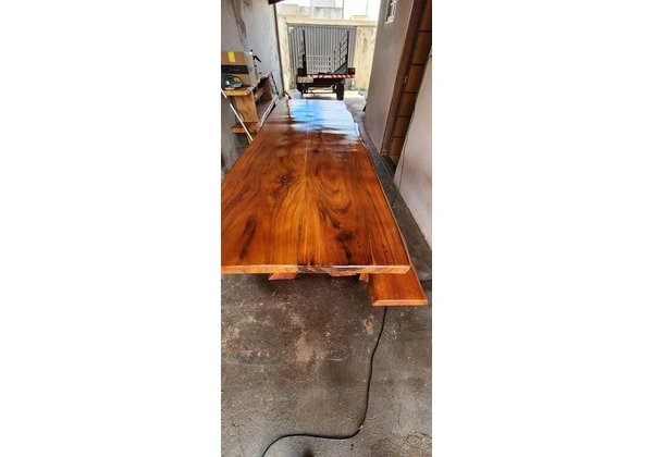 Mesa rústica de 3mts com bancos