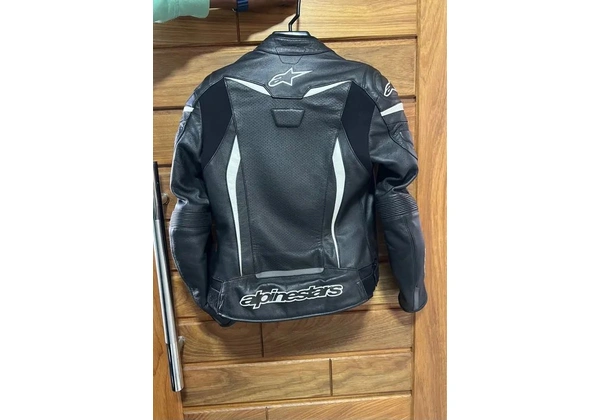 Jaqueta em Couro Alpinestars Feminina