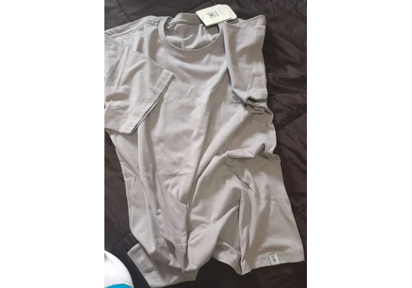 Camiseta masculina básica - gola careca PB