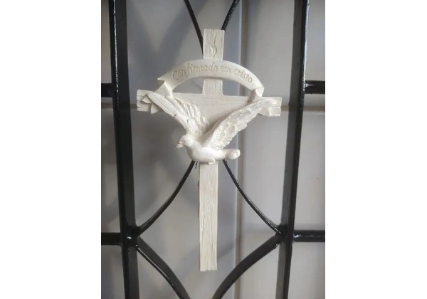 Quadro Cruz e espírito santo em ferro