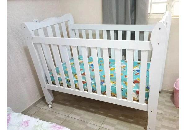 Berço com colchao