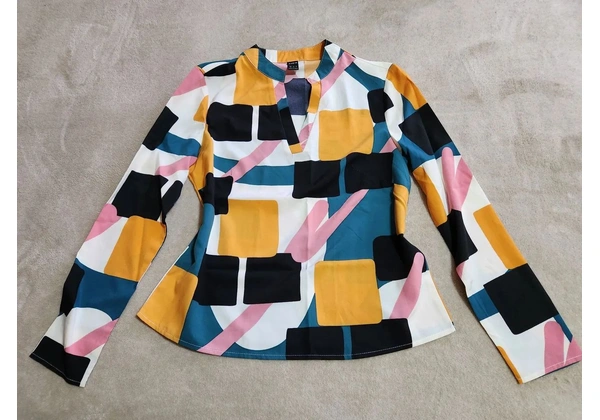 Blusinha estampada nova