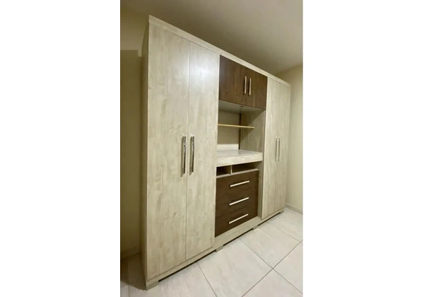 Guarda Roupa Casal MOVAL Dubai - R$ 1.100