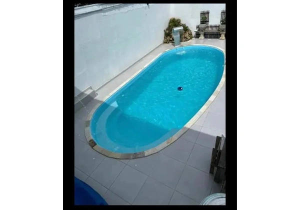 Piscina de fibra 7 metros instalada