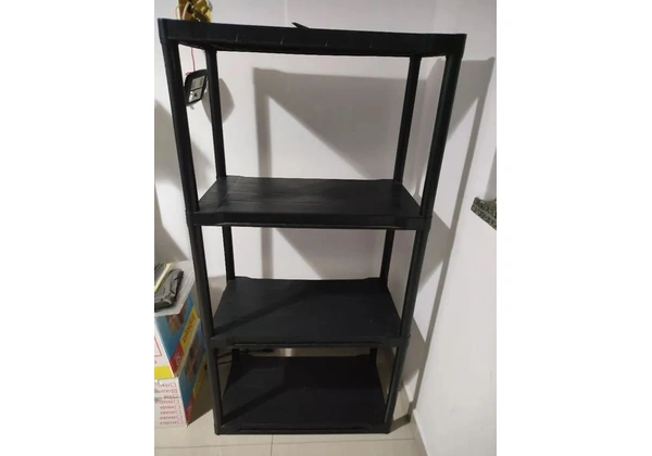 Estante resistente