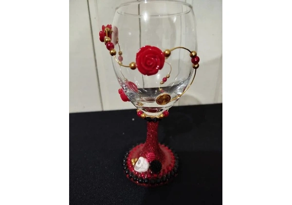 Taça pombagira Rosa Caveira