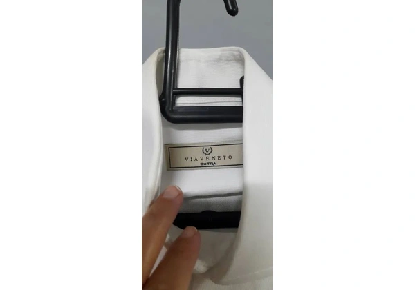 Camisa branca masculina