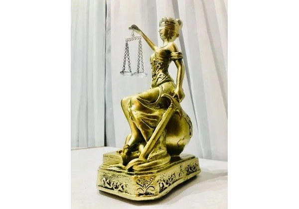 Decoração Para Escritório Estatueta Deusa Da Justiça Themis