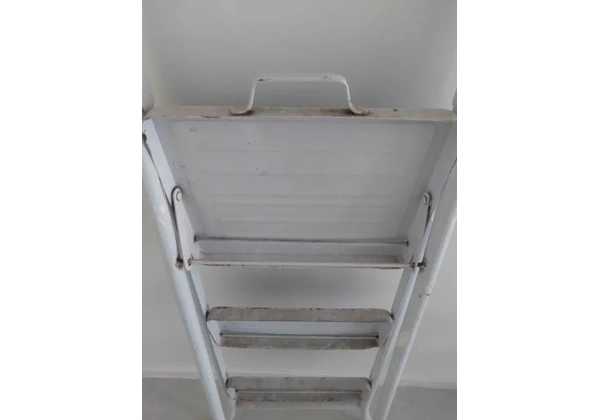 Escada dobrável SPL em Aço Branco 115 cm x 35 cm x 70 cm