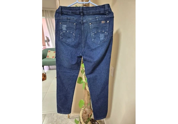 Calça jeans cintura alta