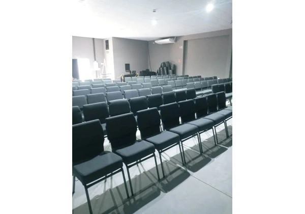 Cadeira auditório igreja 12x sem juros