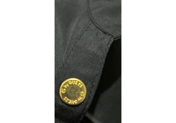 Vestido preto de meia manga