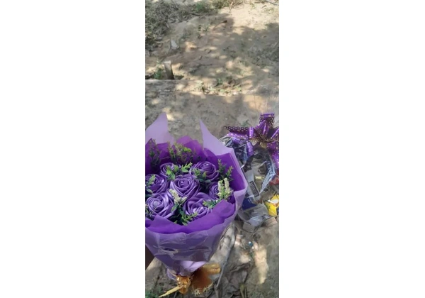 Buquê de rosas de cetim feito com muito amo e carinho ? sua namorada vai ama