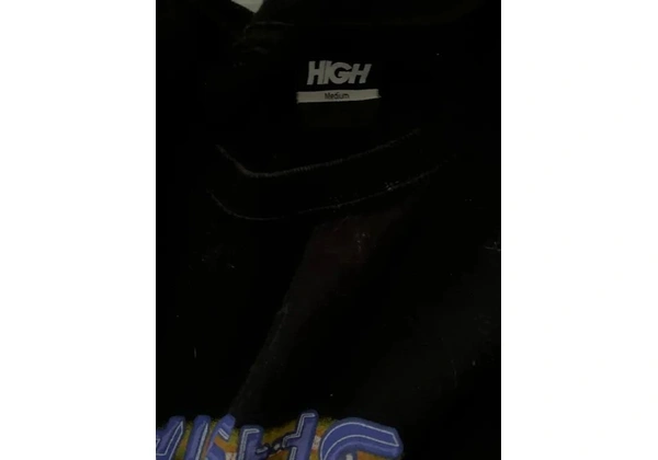 Blusa High recem comprada nova tamanho M