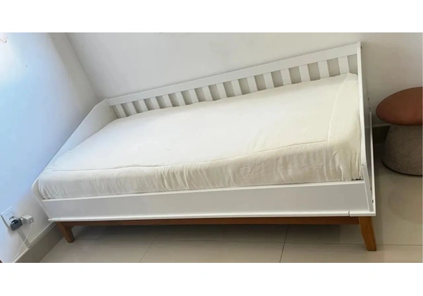 Cama solteiro/auxiliar/babá