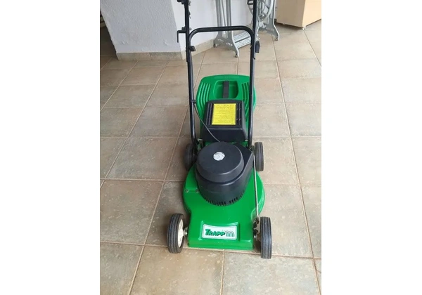 Roçadeira Trapp KM-400 1800 Watts