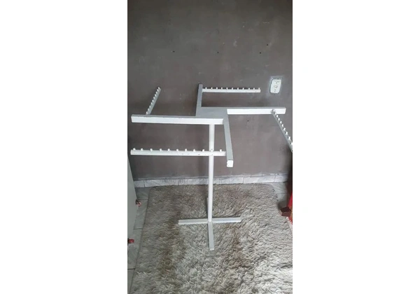 Arara de ferro giratória 270.00