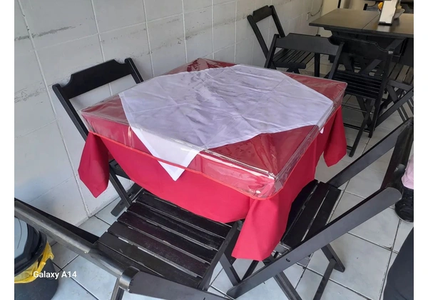 Capas para mesa de bar e restaurantes